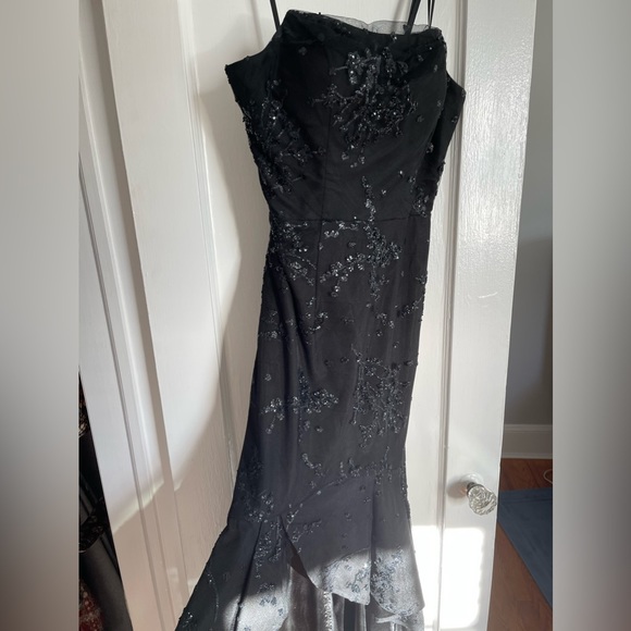 Bariano Adrianna strapless black formal evening dress worn once